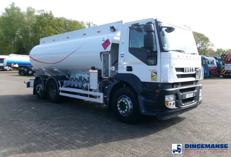 Iveco AD260S31Y 6X2 fuel tank 19 m3 / 5 comp / ADR 02-07-2024 - Autocisterna: foto 2 Iveco AD260S31Y 6X2 fuel tank 19 m3 / 5 comp / ADR 02-07-2024 - Autocisterna: foto 2