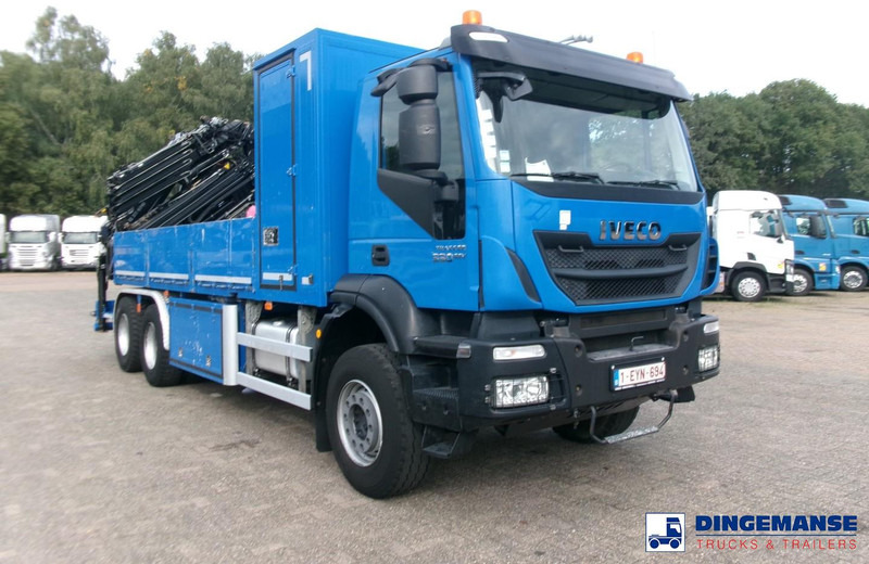 Iveco AD260T33 EEV 6X4 + Hiab 377 E5 Hipro Jib 70 X-4 - Kravas auto ar manipulatoru: foto 2 Iveco AD260T33 EEV 6X4 + Hiab 377 E5 Hipro Jib 70 X-4 - Kravas auto ar manipulatoru: foto 2
