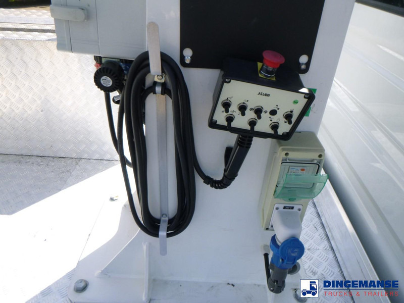 Autopacēlājs Iveco Daily 35-140 4x2 Euro 6 Klubb K26 manlift: foto 16