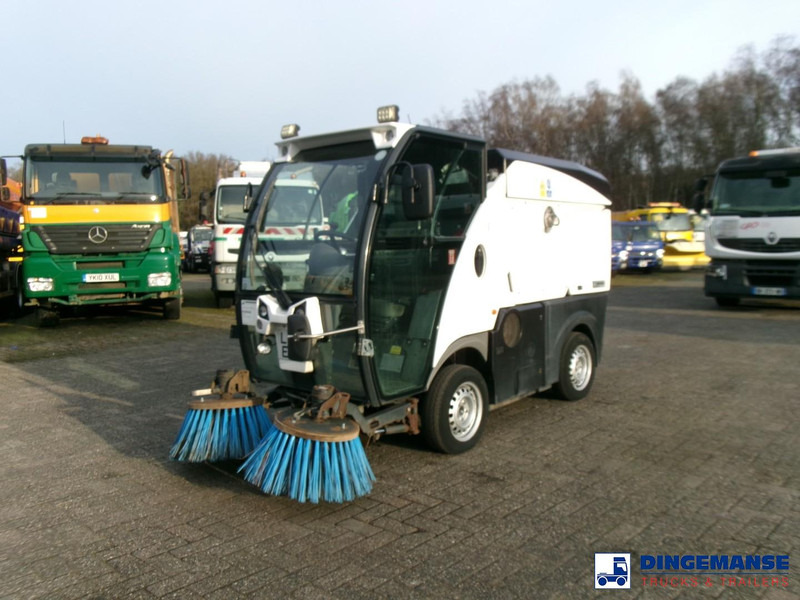 Johnston C101 street sweeper - Ielu tīrīšanas mašīna: foto 1 Johnston C101 street sweeper - Ielu tīrīšanas mašīna: foto 1