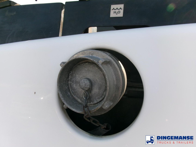 Johnston C202 compact street sweeper - Ielu tīrīšanas mašīna: foto 5 Johnston C202 compact street sweeper - Ielu tīrīšanas mašīna: foto 5