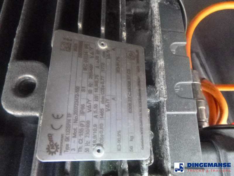 Puspiekabe cisterna LAG Food tank inox 32m3 / 3 comp + pump + steam heating + webasto: foto 11