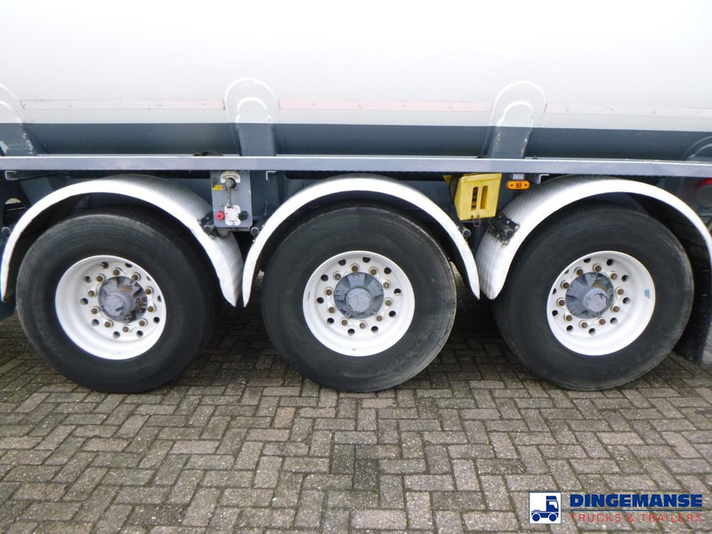 LAG Fuel tank alu 44.4 m3 / 6 comp + pump - Piekabe cisterna: foto 5 LAG Fuel tank alu 44.4 m3 / 6 comp + pump - Piekabe cisterna: foto 5