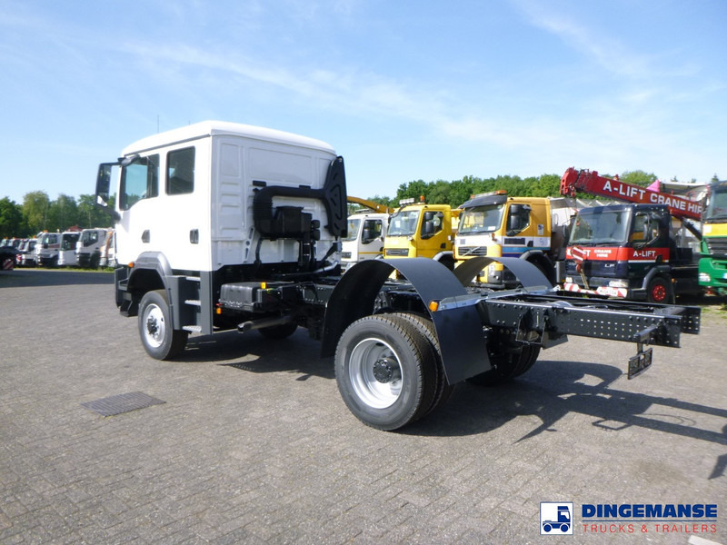 MAN TGM 13.320 4X4 BL chassis / new/unused - Šasija kravas automašīna: foto 3 MAN TGM 13.320 4X4 BL chassis / new/unused - Šasija kravas automašīna: foto 3