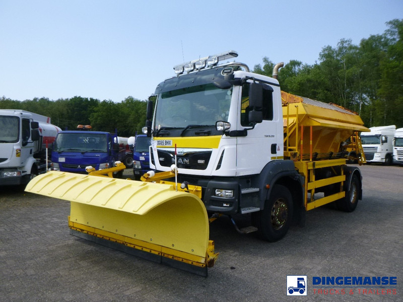 MAN TGM 18.290 4X4 RHD gritter / snow plough - Sniega novākšanas tehnika: foto 1 MAN TGM 18.290 4X4 RHD gritter / snow plough - Sniega novākšanas tehnika: foto 1