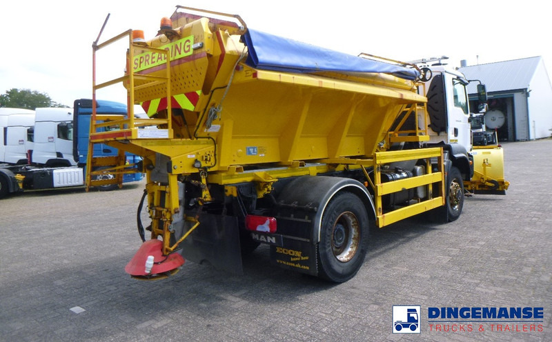 MAN TGM 18.290 4X4 RHD gritter / snow plough - Sniega novākšanas tehnika: foto 4 MAN TGM 18.290 4X4 RHD gritter / snow plough - Sniega novākšanas tehnika: foto 4