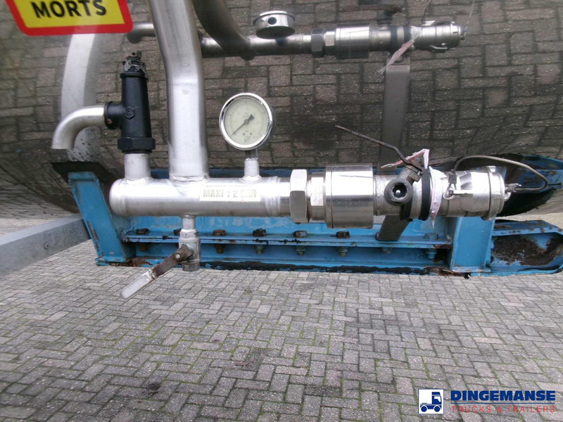 Magyar Chemical tank inox L4BH 33.5 m3 / 3 comp - Puspiekabe cisterna: foto 5 Magyar Chemical tank inox L4BH 33.5 m3 / 3 comp - Puspiekabe cisterna: foto 5