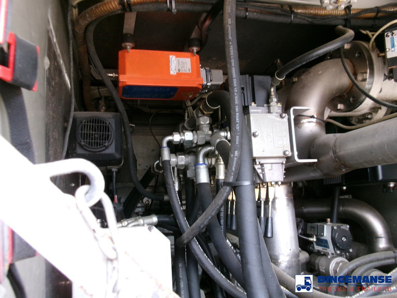Mercedes-Benz Actros 2535 6x2 vacuum tank Saugbagger līzingu Mercedes-Benz Actros 2535 6x2 vacuum tank Saugbagger: foto 15