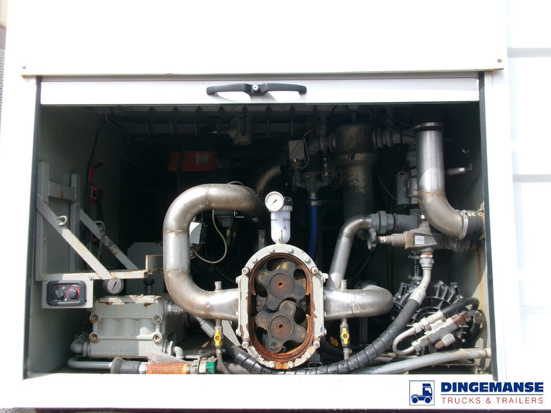 Mercedes-Benz Actros 2535 6x2 vacuum tank Saugbagger līzingu Mercedes-Benz Actros 2535 6x2 vacuum tank Saugbagger: foto 14