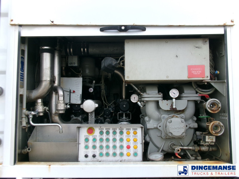 Mercedes-Benz Actros 2535 6x2 vacuum tank Saugbagger līzingu Mercedes-Benz Actros 2535 6x2 vacuum tank Saugbagger: foto 6