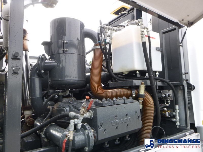 Asenizācijas mašīna Mercedes-Benz Actros 2541 6x2 RHD E5 Huwer vacuum tank / hydrocureur 12 m3: foto 10