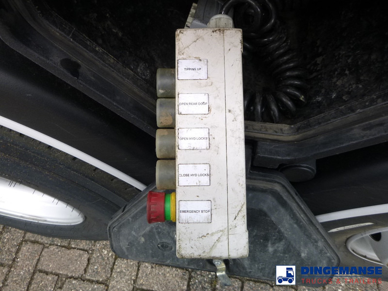 Asenizācijas mašīna Mercedes-Benz Actros 2541 6x2 RHD E5 Huwer vacuum tank / hydrocureur 12 m3: foto 15