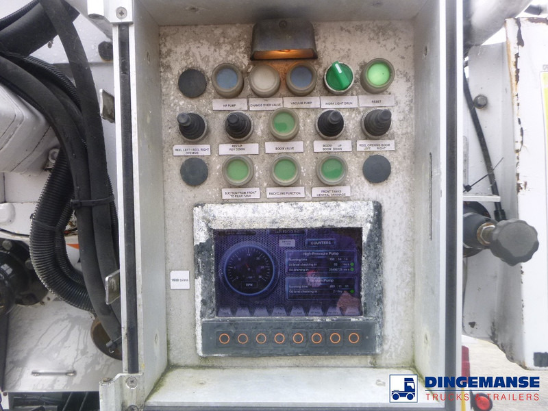 Asenizācijas mašīna Mercedes-Benz Actros 2541 6x2 RHD E5 Huwer vacuum tank / hydrocureur 12 m3: foto 13