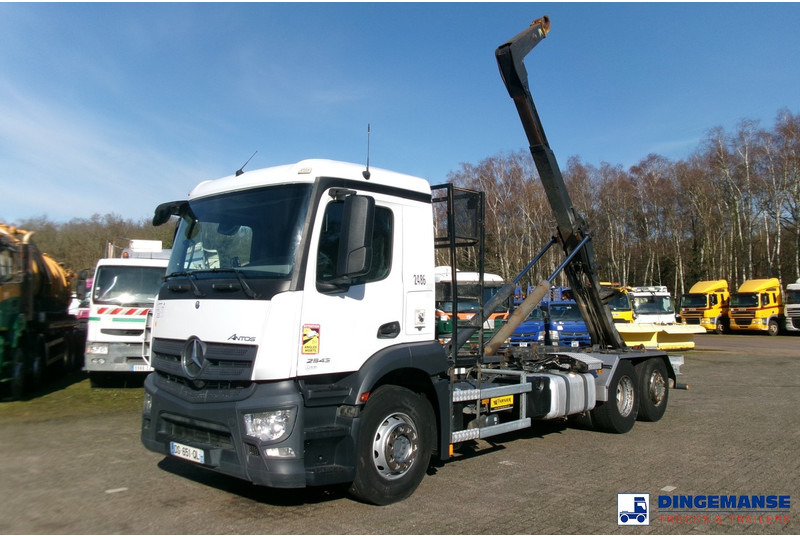 Mercedes-Benz Antos 2543 6x2 Euro 6 Marrel container hook 18t - Pacēlājs ar āķi: foto 1 Mercedes-Benz Antos 2543 6x2 Euro 6 Marrel container hook 18t - Pacēlājs ar āķi: foto 1