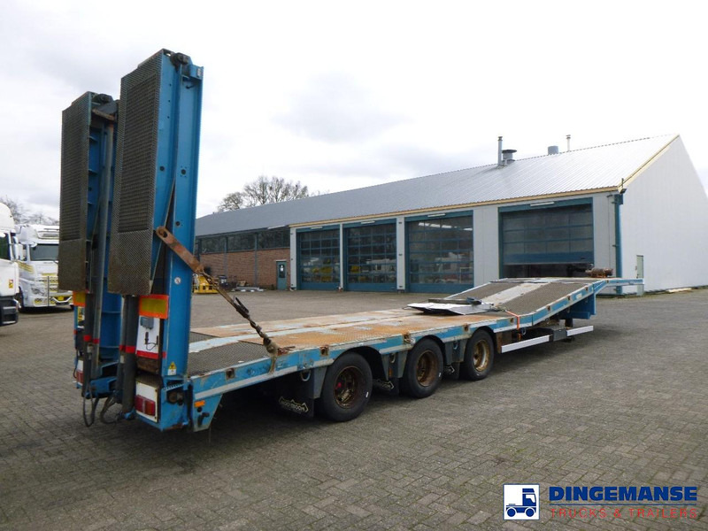Nooteboom 3-axle lowbed trailer 41T OSDS 41-03 - Puspiekabe zema profila platforma: foto 4 Nooteboom 3-axle lowbed trailer 41T OSDS 41-03 - Puspiekabe zema profila platforma: foto 4