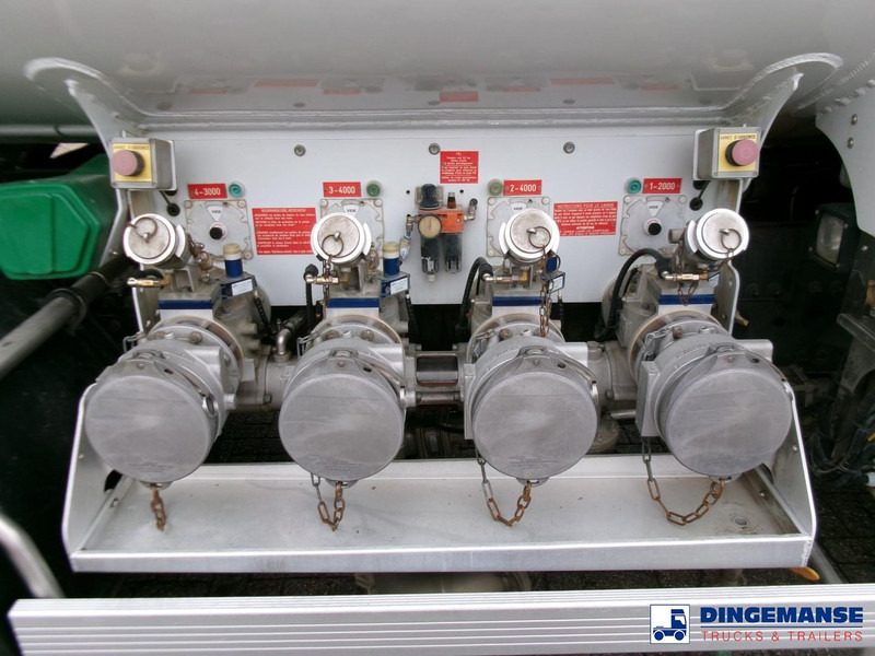 Renault Premium 270 4x2 fuel tank 13.8 m3 / 4 comp - Autocisterna: foto 5 Renault Premium 270 4x2 fuel tank 13.8 m3 / 4 comp - Autocisterna: foto 5