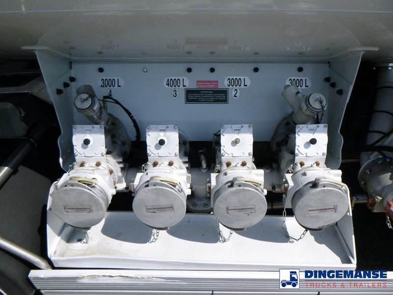 Renault Premium 280 dxi 4x2 fuel tank 13.6 m3 / 4 comp - Autocisterna: foto 5 Renault Premium 280 dxi 4x2 fuel tank 13.6 m3 / 4 comp - Autocisterna: foto 5