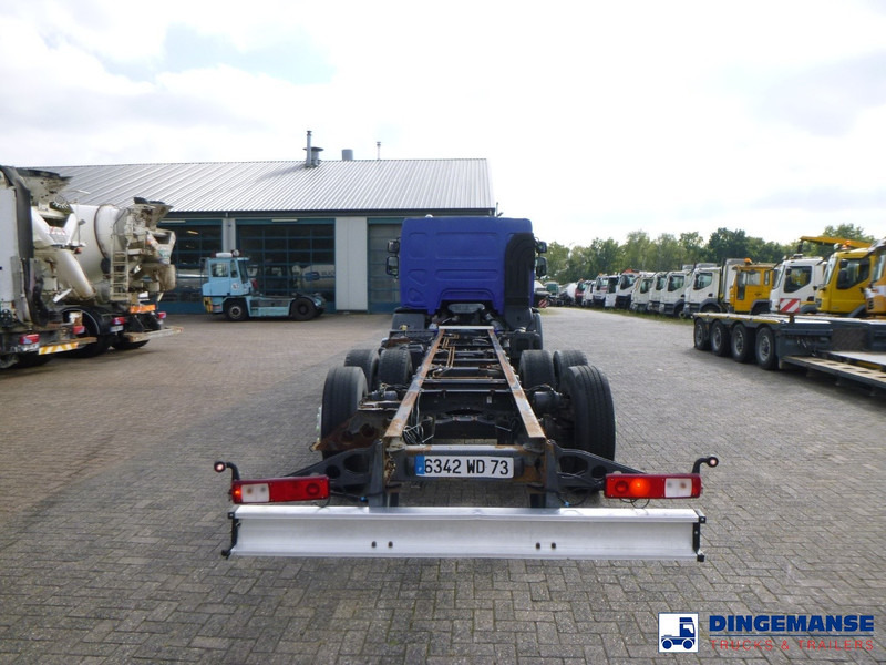 Renault Premium 320 dxi 6x2 chassis ADR - Autocisterna: foto 5 Renault Premium 320 dxi 6x2 chassis ADR - Autocisterna: foto 5
