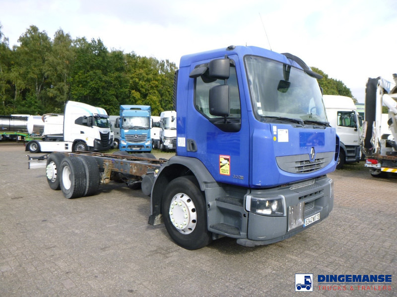 Renault Premium 320 dxi 6x2 chassis ADR - Autocisterna: foto 2 Renault Premium 320 dxi 6x2 chassis ADR - Autocisterna: foto 2