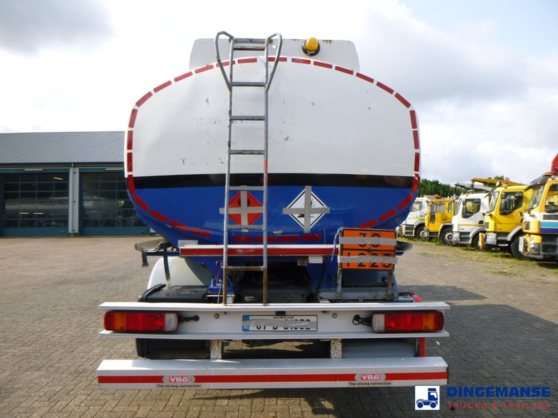 Scania P 230 DB 4x2 RHD fuel tank 12.4 m3 / 4 comp - Autocisterna: foto 5 Scania P 230 DB 4x2 RHD fuel tank 12.4 m3 / 4 comp - Autocisterna: foto 5