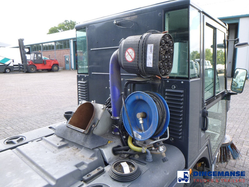 Ielu tīrīšanas mašīna Schmidt Compact 200 street sweeper: foto 10