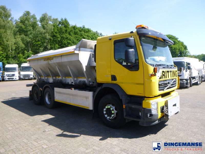 Volvo FH 340 6x4 RHD Romaquip gritter / salt spreader - Sniega novākšanas tehnika: foto 2 Volvo FH 340 6x4 RHD Romaquip gritter / salt spreader - Sniega novākšanas tehnika: foto 2