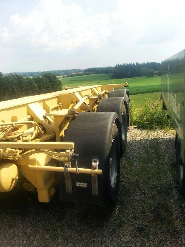 Goldhofer 3-Achs SPZ-DL3-38/80 Spezial 20,5meter + 3xLenk - Puspiekabe zema profila platforma: foto 5 Goldhofer 3-Achs SPZ-DL3-38/80 Spezial 20,5meter + 3xLenk - Puspiekabe zema profila platforma: foto 5
