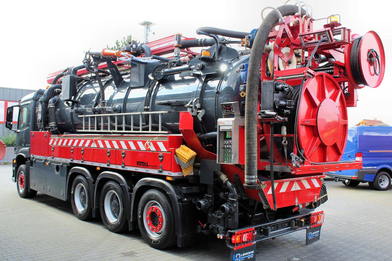 Mercedes-Benz AROCS 3246 8x4 Kroll 16m³ WRG Winterheizung -15C - Asenizācijas mašīna: foto 3 Mercedes-Benz AROCS 3246 8x4 Kroll 16m³ WRG Winterheizung -15C - Asenizācijas mašīna: foto 3