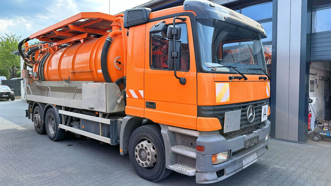 Mercedes-Benz Actros 2540 6x2 Küller/Kroll 13m³ HD-KOMBI - Asenizācijas mašīna: foto 1 Mercedes-Benz Actros 2540 6x2 Küller/Kroll 13m³ HD-KOMBI - Asenizācijas mašīna: foto 1