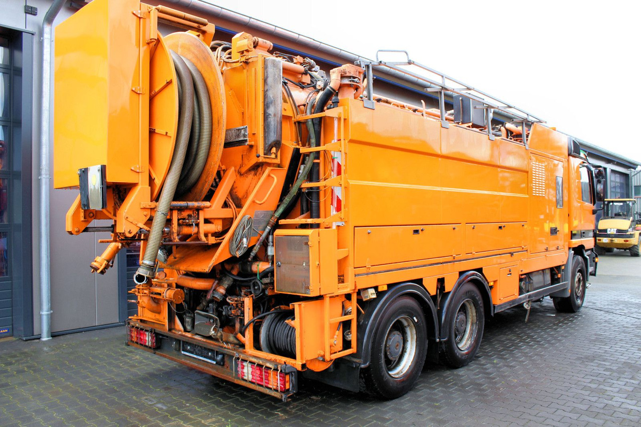 Mercedes-Benz Actros 2653 6x4 V8 Müller 16m³ Saug u.Spül-Kombi - Asenizācijas mašīna: foto 4 Mercedes-Benz Actros 2653 6x4 V8 Müller 16m³ Saug u.Spül-Kombi - Asenizācijas mašīna: foto 4