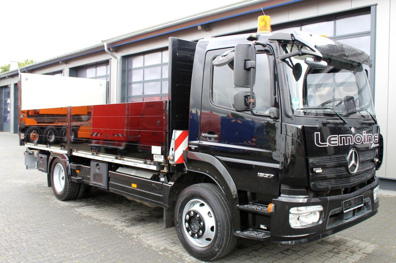 Mercedes-Benz Atego 1527 4x2 Pritsche + Ladebordwand - Bortu kravas automašīna/ Platforma: foto 1 Mercedes-Benz Atego 1527 4x2 Pritsche + Ladebordwand - Bortu kravas automašīna/ Platforma: foto 1