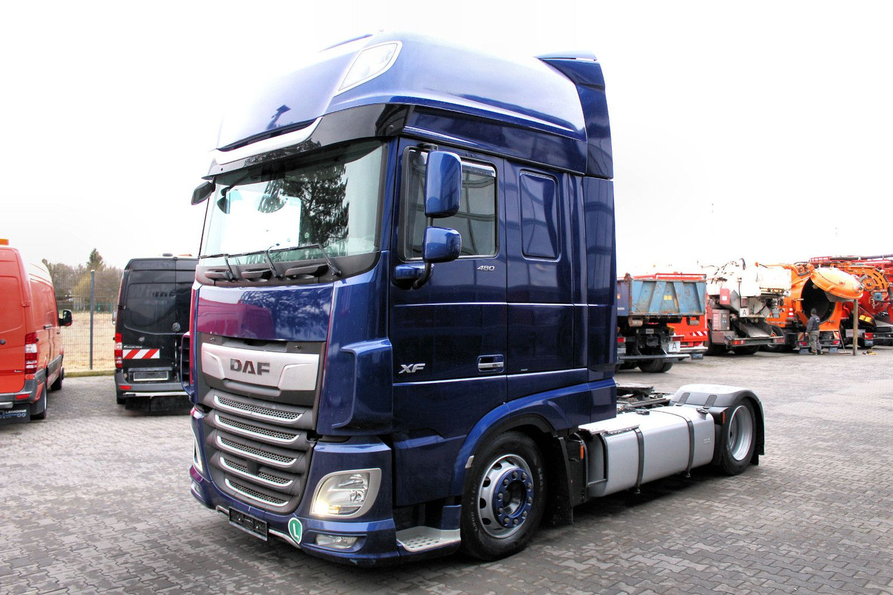 DAF XF 480 FT 4x2 SZM Lowliner !!! TOP !!! - Vilcējs: foto 3 DAF XF 480 FT 4x2 SZM Lowliner !!! TOP !!! - Vilcējs: foto 3