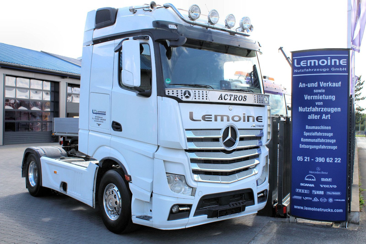 Mercedes-Benz Actros 1853 4x2 LS +Hydraulik + neuer AT-Motor - Vilcējs: foto 1 Mercedes-Benz Actros 1853 4x2 LS +Hydraulik + neuer AT-Motor - Vilcējs: foto 1