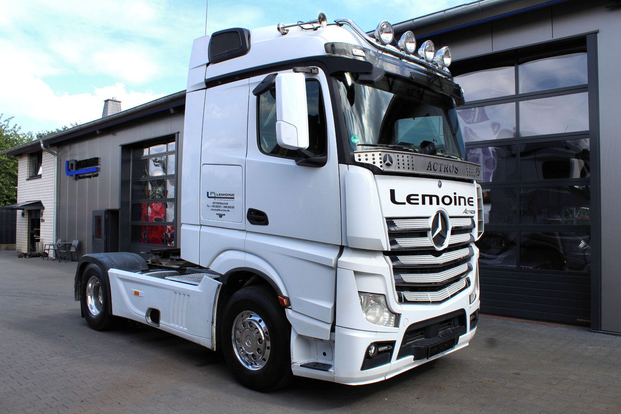 Mercedes-Benz Actros 1853 4x2 LS +Hydraulik + neuer AT-Motor - Vilcējs: foto 2 Mercedes-Benz Actros 1853 4x2 LS +Hydraulik + neuer AT-Motor - Vilcējs: foto 2