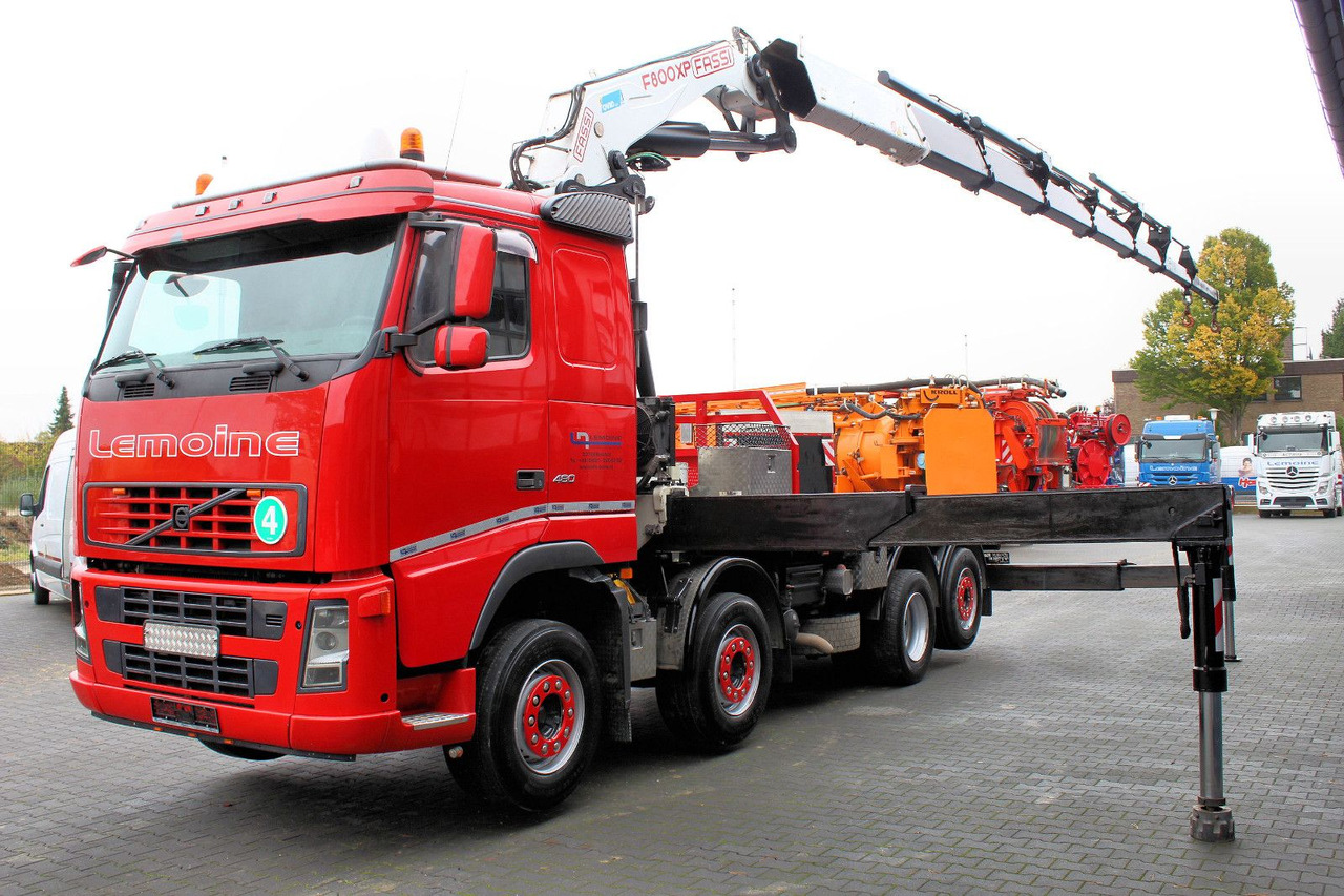 Volvo 480 8x2 Pritsche + FASSI F800XP Kran 6x - Bortu kravas automašīna/ Platforma, Kravas auto ar manipulatoru: foto 3 Volvo 480 8x2 Pritsche + FASSI F800XP Kran 6x - Bortu kravas automašīna/ Platforma, Kravas auto ar manipulatoru: foto 3