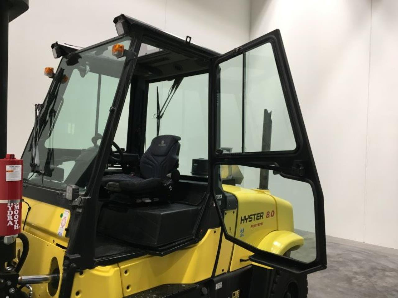 Hyster H8.0FT-6 - Konteineru iekrāvējs: foto 2 Hyster H8.0FT-6 - Konteineru iekrāvējs: foto 2
