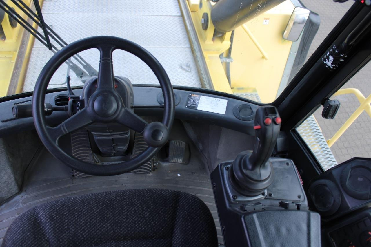 Hyster RS45-31CH - Sānu konteineru krāvējs: foto 4 Hyster RS45-31CH - Sānu konteineru krāvējs: foto 4