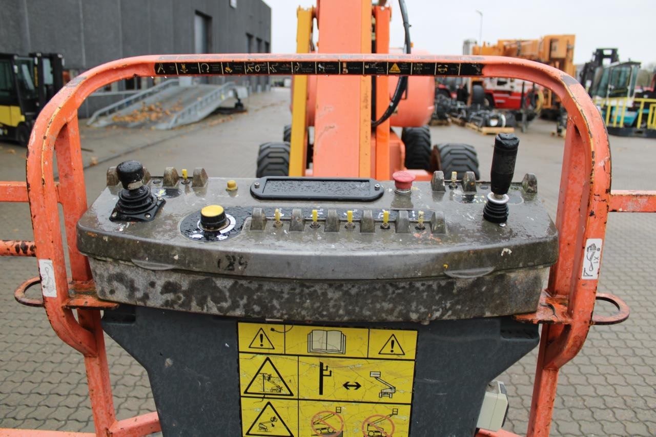 JLG 800AJ - Izlices pacēlājs: foto 4 JLG 800AJ - Izlices pacēlājs: foto 4
