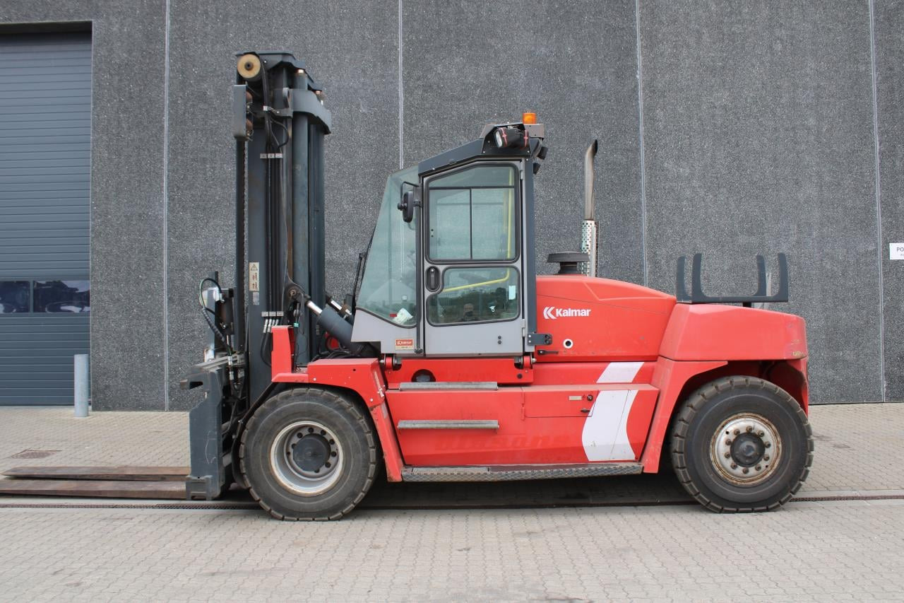 Kalmar DCE150-12 - Dīzeļiekrāvējs: foto 1 Kalmar DCE150-12 - Dīzeļiekrāvējs: foto 1