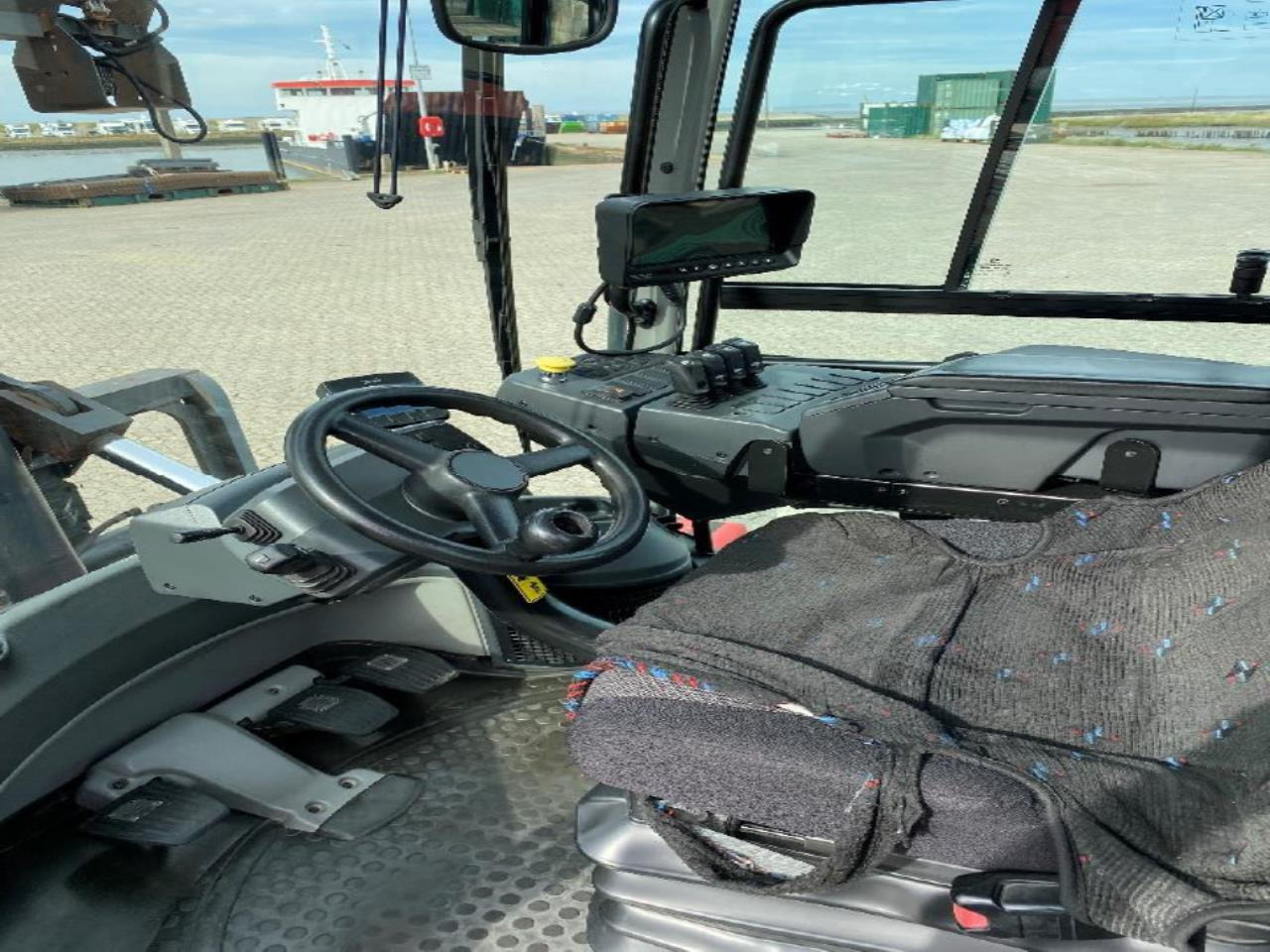 Kalmar DCG250-12 - Dīzeļiekrāvējs: foto 4 Kalmar DCG250-12 - Dīzeļiekrāvējs: foto 4