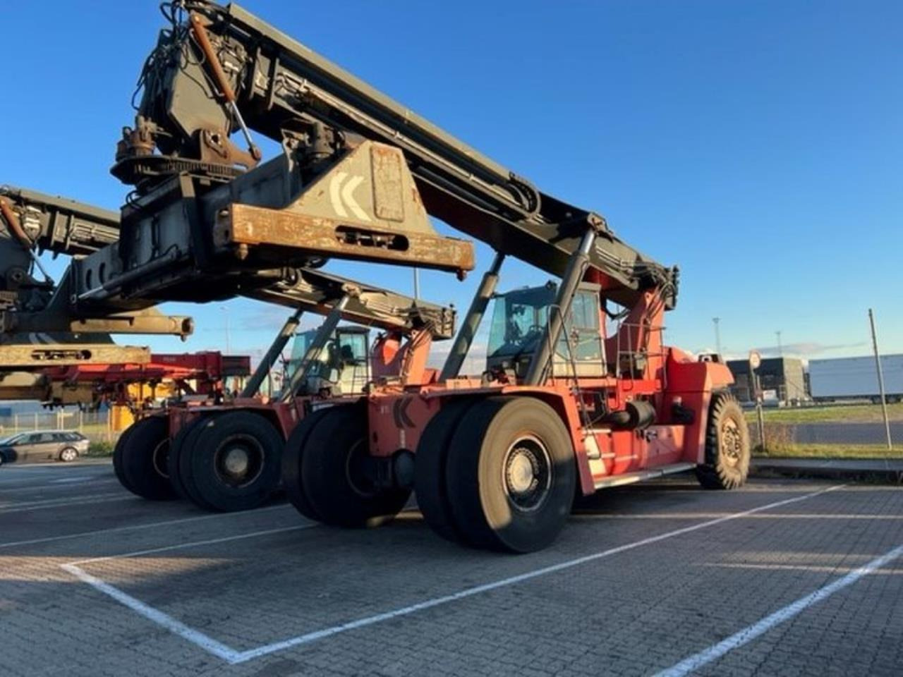 Kalmar DRF450-65S6X - Sānu konteineru krāvējs: foto 2 Kalmar DRF450-65S6X - Sānu konteineru krāvējs: foto 2