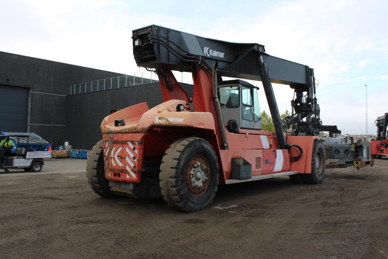 Kalmar DRF450-75S6XS - Sānu konteineru krāvējs: foto 3 Kalmar DRF450-75S6XS - Sānu konteineru krāvējs: foto 3