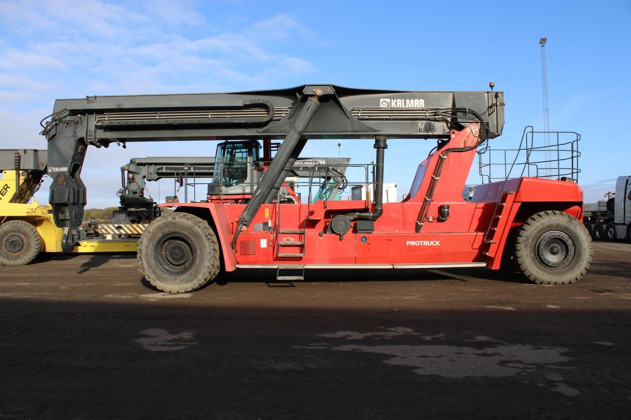 Kalmar DRG1300-92 SUPER GLO - Sānu konteineru krāvējs: foto 1 Kalmar DRG1300-92 SUPER GLO - Sānu konteineru krāvējs: foto 1