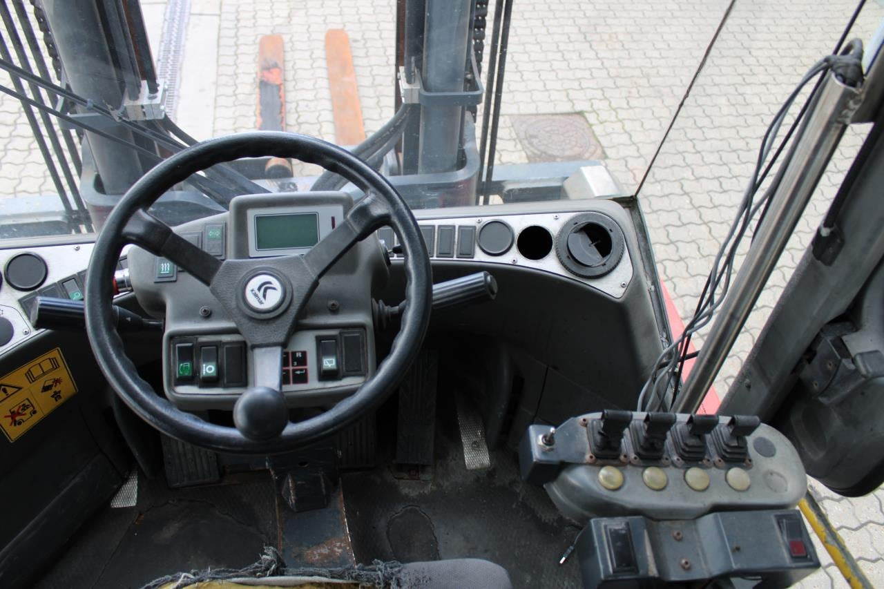 Kalmar ECF70-6 - Elektroiekrāvējs: foto 4 Kalmar ECF70-6 - Elektroiekrāvējs: foto 4