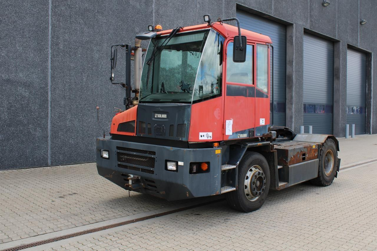 Kalmar TT618I - Termināļa traktors: foto 2 Kalmar TT618I - Termināļa traktors: foto 2