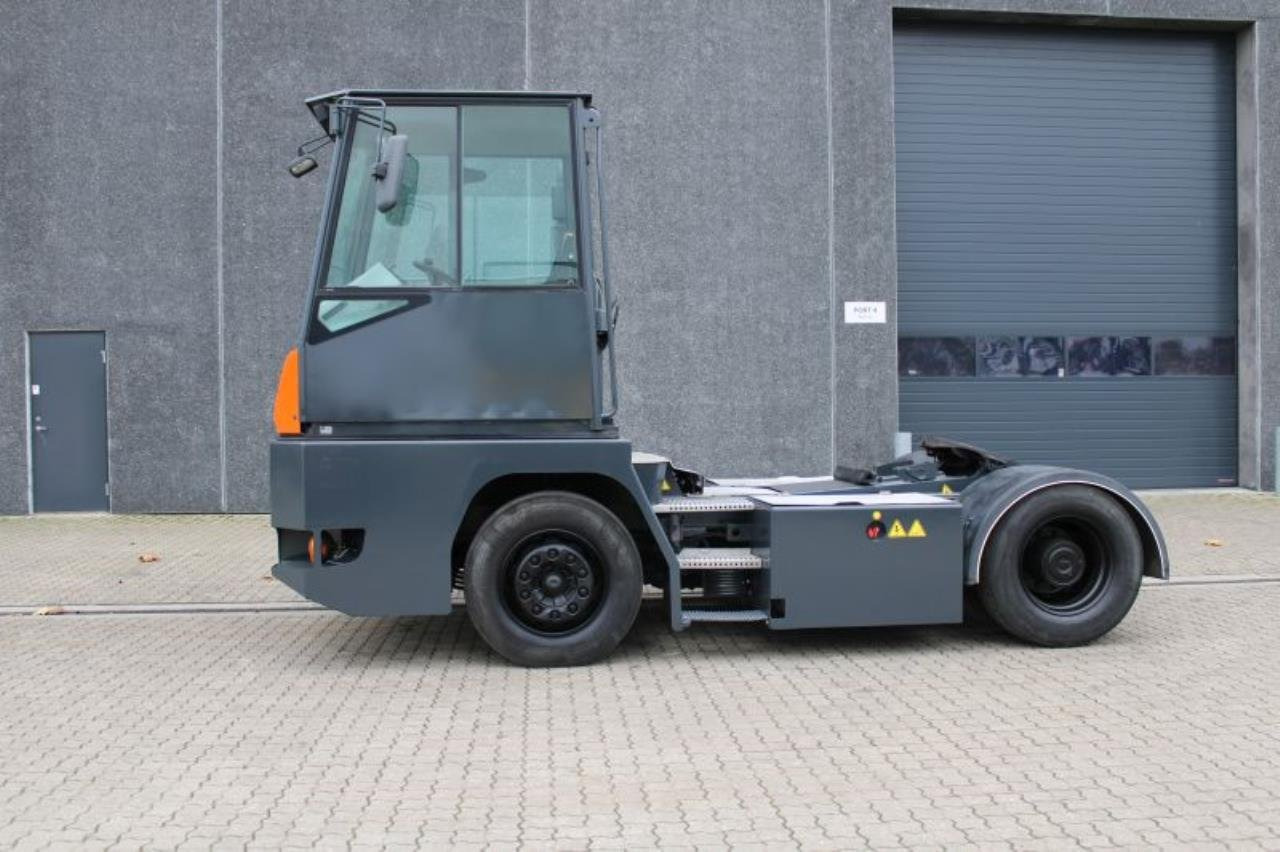 Mafi MT25 - Termināļa traktors: foto 1 Mafi MT25 - Termināļa traktors: foto 1