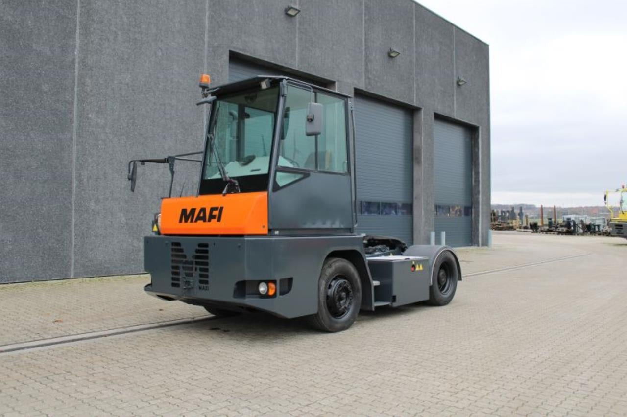 Mafi MT25 - Termināļa traktors: foto 2 Mafi MT25 - Termināļa traktors: foto 2