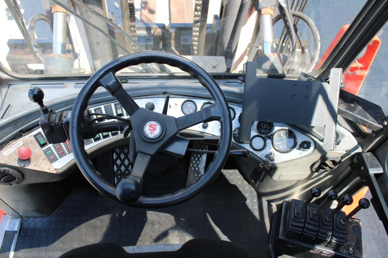 SveTruck 13660-32 - Dīzeļiekrāvējs: foto 4 SveTruck 13660-32 - Dīzeļiekrāvējs: foto 4