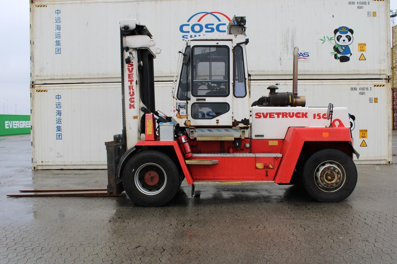 SveTruck 1560 - Dīzeļiekrāvējs: foto 1 SveTruck 1560 - Dīzeļiekrāvējs: foto 1