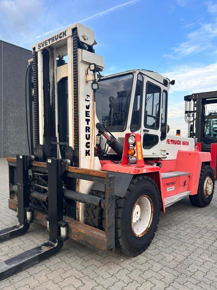 SveTruck 16120-38 - Dīzeļiekrāvējs: foto 2 SveTruck 16120-38 - Dīzeļiekrāvējs: foto 2